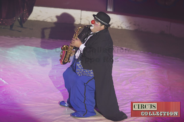 clown au saxophone 