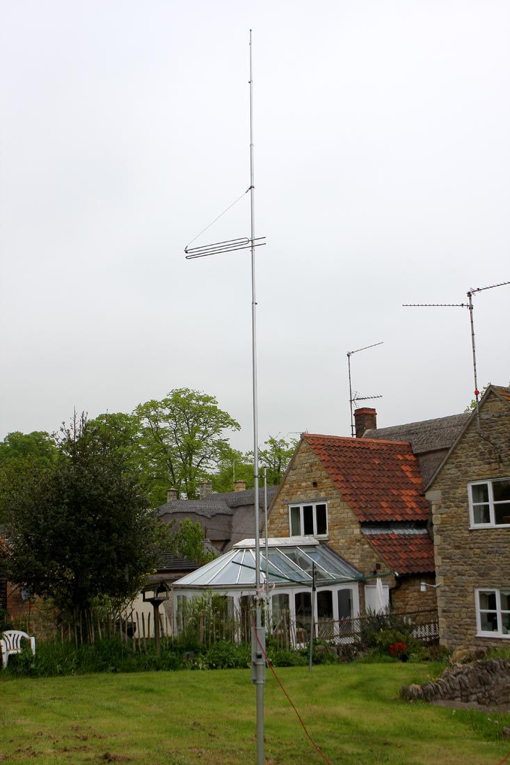 Tony Allen EI4DIB, (Drogheda,Ireland). A Super JPole Antenna for the