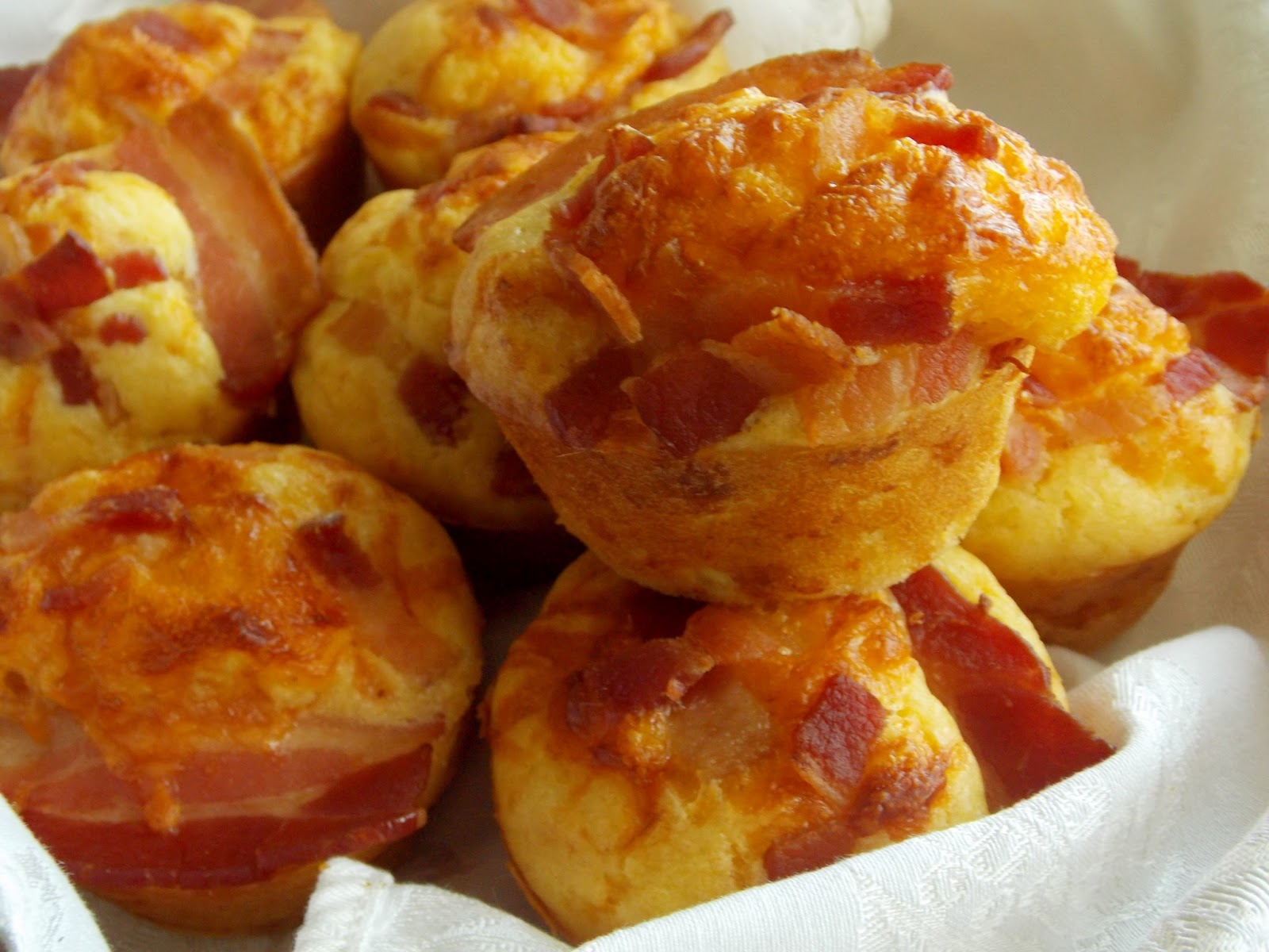 Food and Thrift: Bacon-and-Egg Muffins