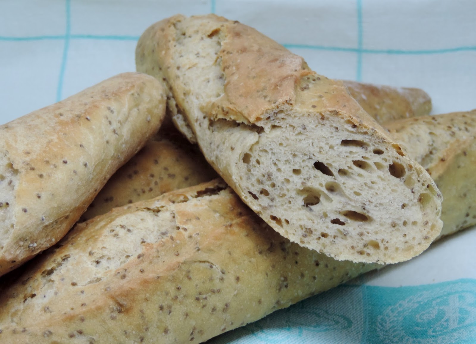 Dinkel-Baguette mit Chia-Samen - Chia magos tönköly bagett