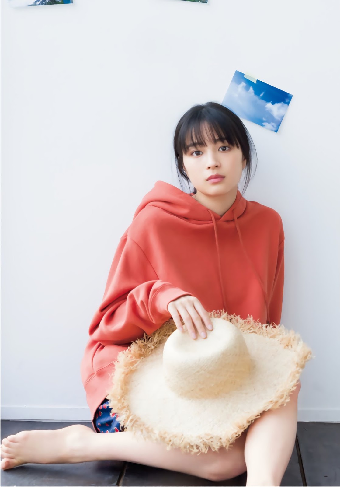 Suzu Hirose 広瀬すず, Shonen Magazine 2019 No.17 (少年マガジン 2019年17号)