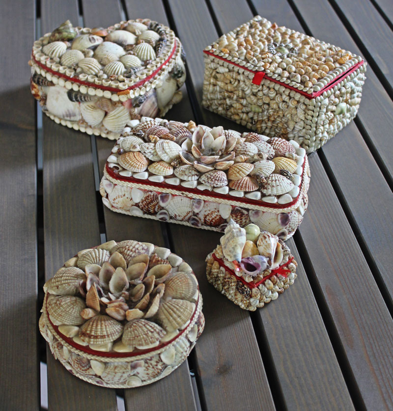 A Fun Collectible...Decorative Shell Boxes... Itsy Bits and Pieces