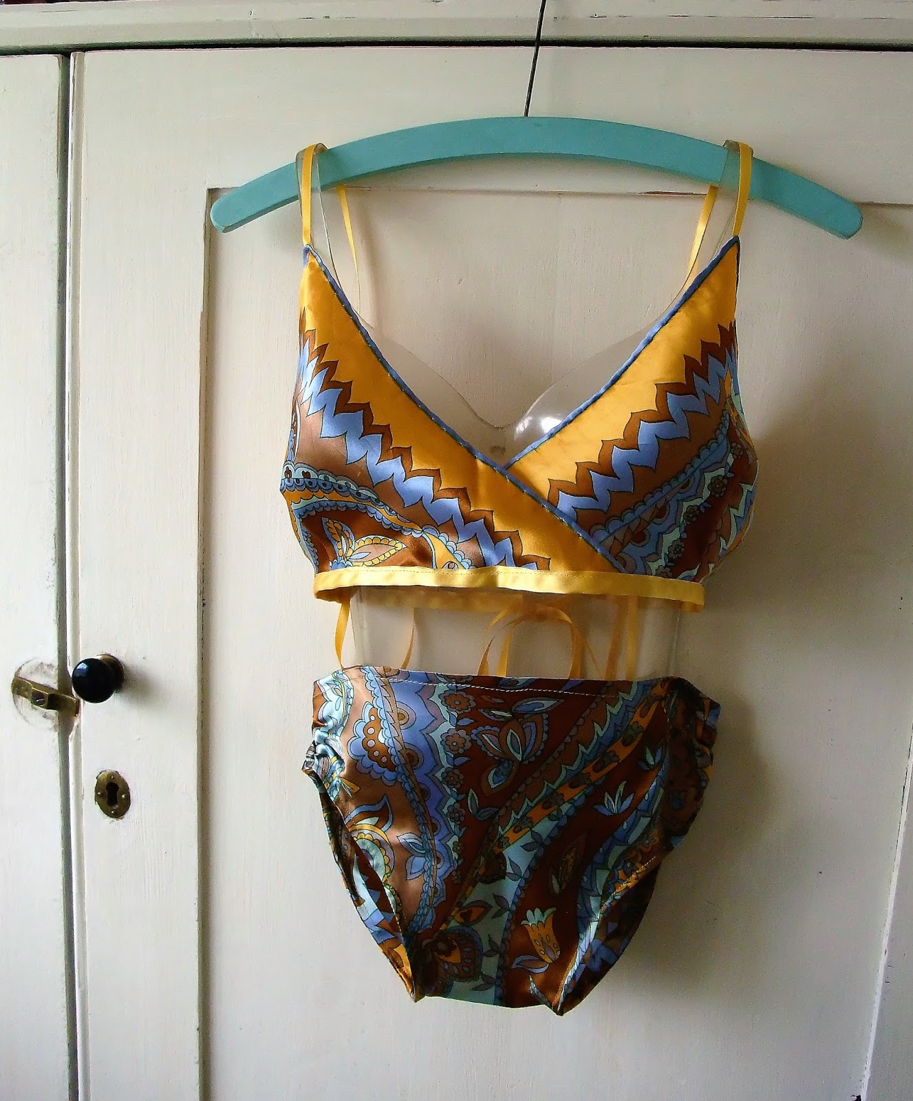 Vintage Style Bikini made from Vintage Scarves | karen vallerius