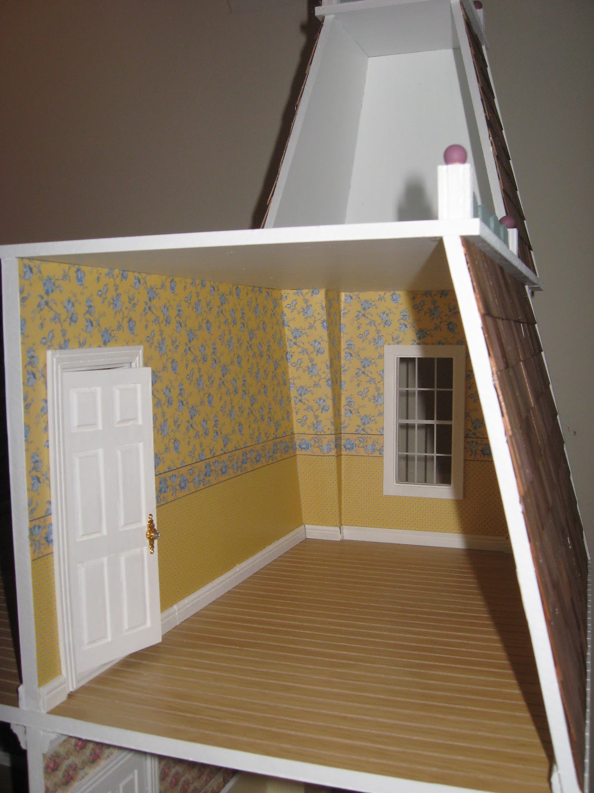 Little Darlings Dollhouses: Finished Alison Dollhouse