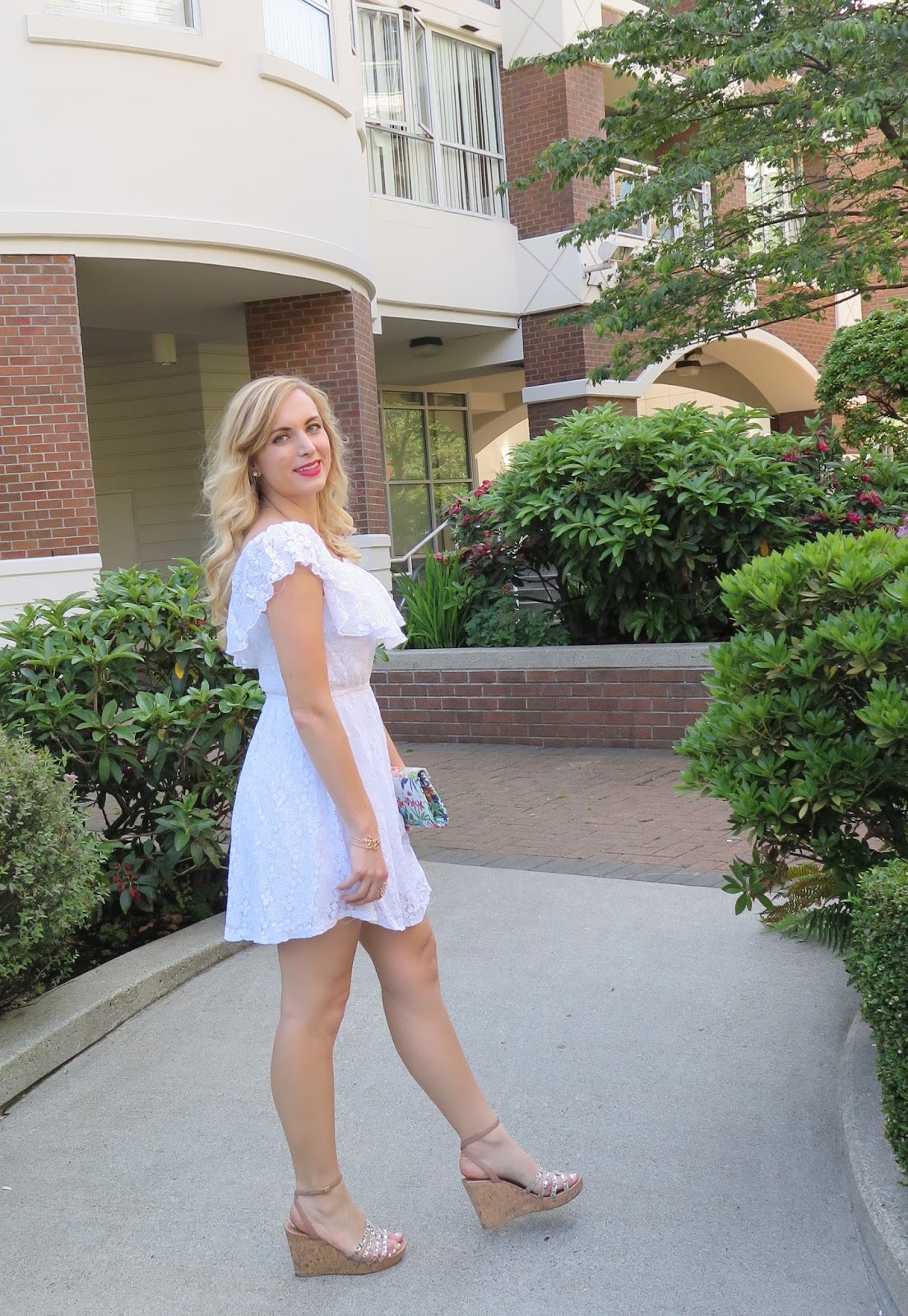 white-summer-dress