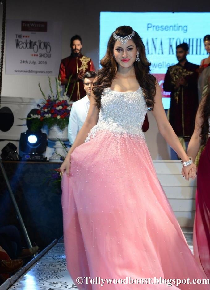 Indian Model Urvashi Rautela Fashion Show Ramp Walk In Pink Dress