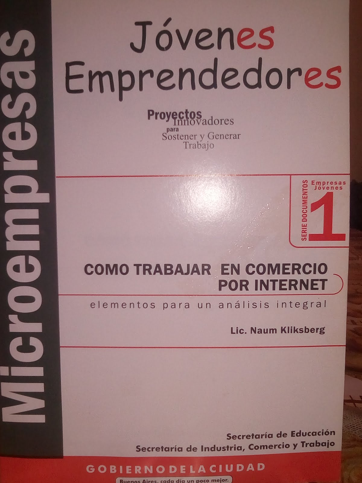 73 - Publicación del Gobierno de la Ciudad de Buenos Aires de un texto solicitado a Naum Kliksberg