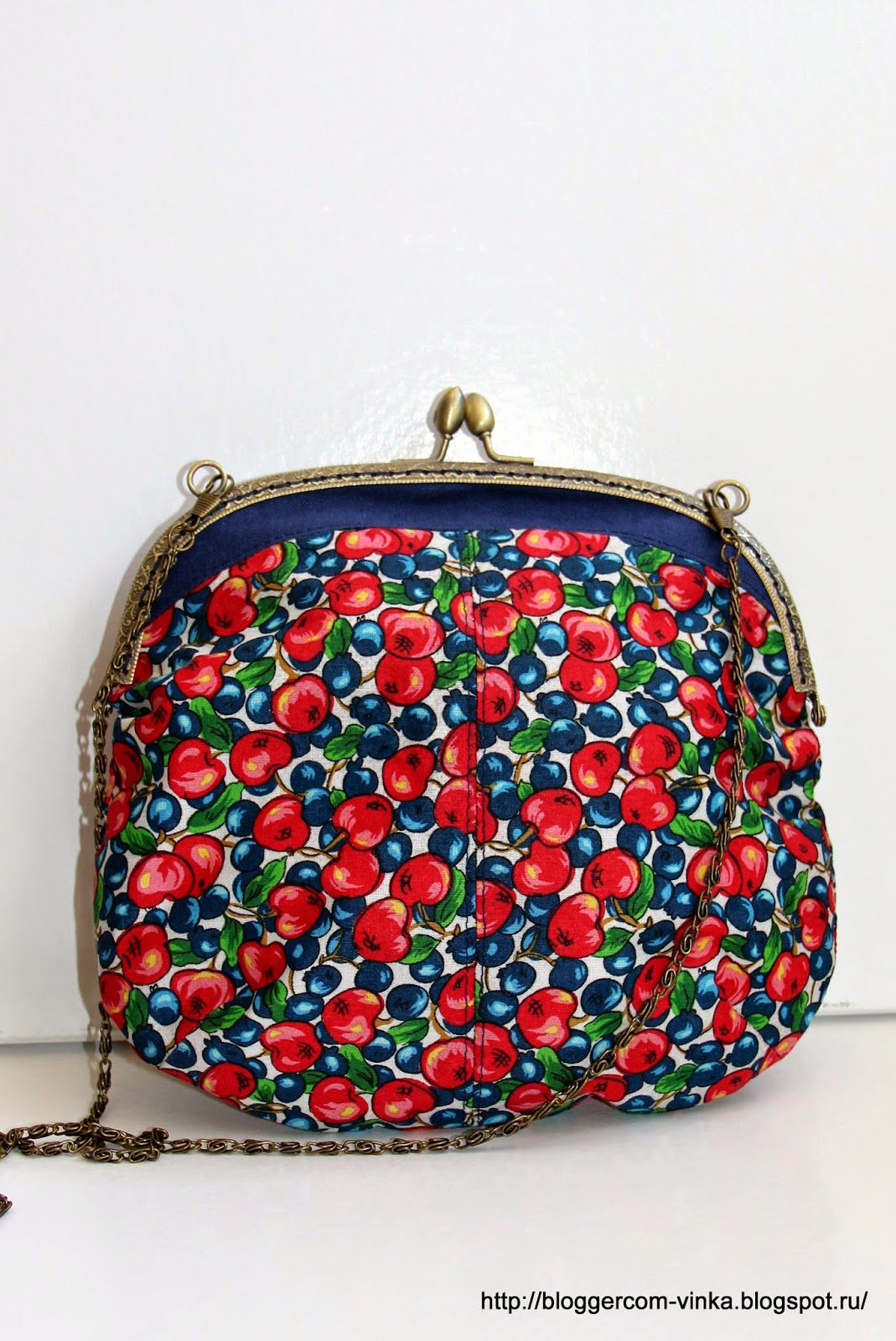 Вдогонку за мечтой: Ридикюль "Ягодное лето" Урок четвертый.