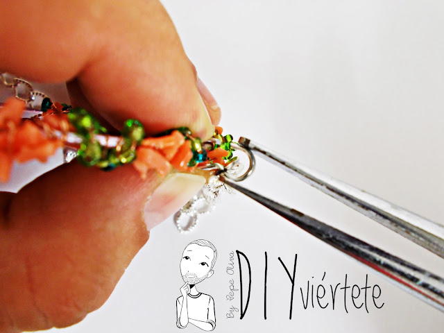 DIY-colgante-arbol de la vida- coral-pedreria-canutillos-alambre-bisuteria-6