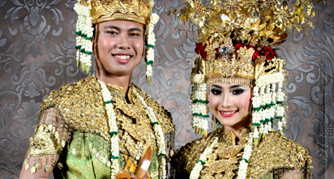 Kumpulan Foto Model Baju Pengantin Adat Palembang - Trend Baju Pengantin
