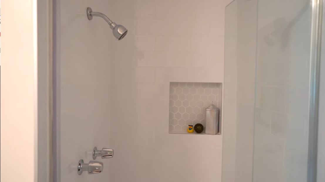 15 Photos vs. 530 S Barrington Ave #201, Los Angeles Condo Interior Design Tour