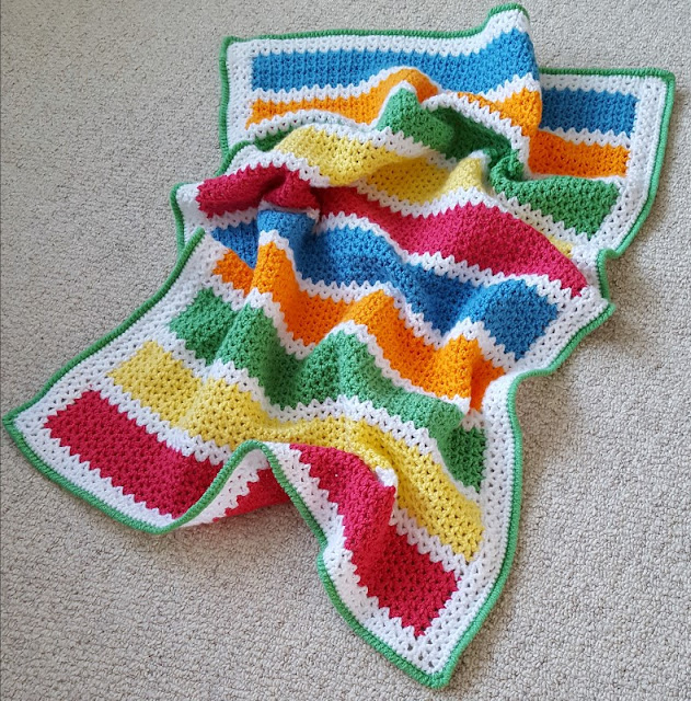 v-stitch crochet baby blanket