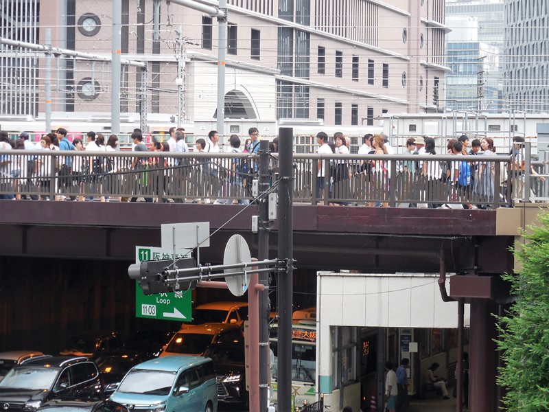まるこの本箱 大都会大阪へ