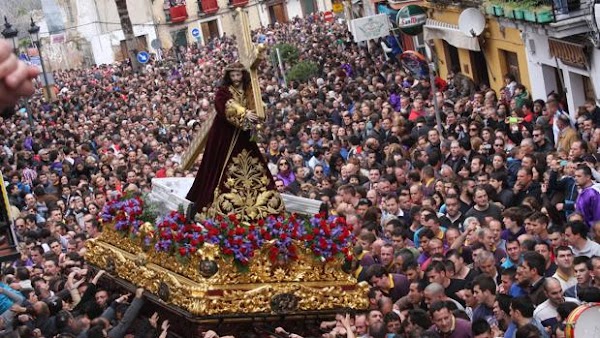 Procesiones, vía crucis y traslados privados formarán parte de la Magna de Córdoba Procesiones, vía crucis y traslados privados formarán parte de la Magna de Córdoba