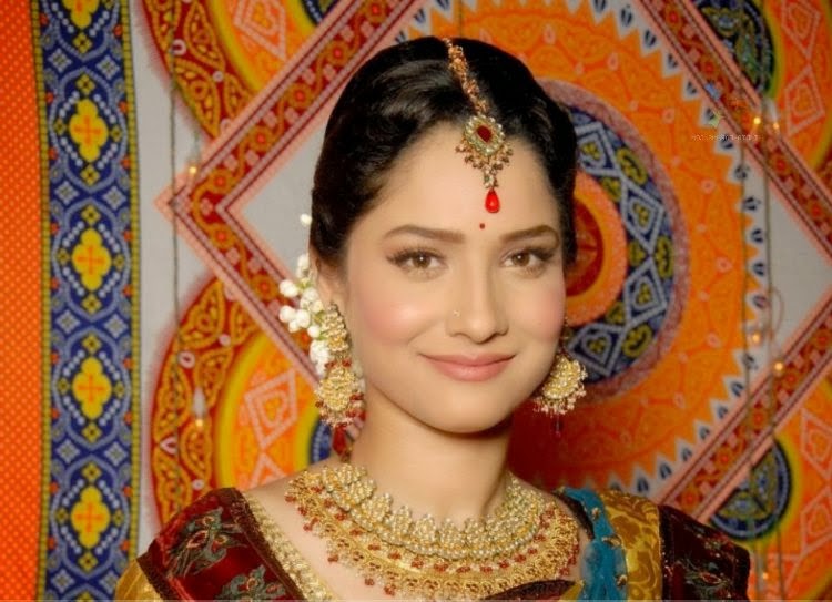 Ankita Lokhande Complete Biography, Tv Serial Wiki Story, Cast, Title Song, Timings, Promo