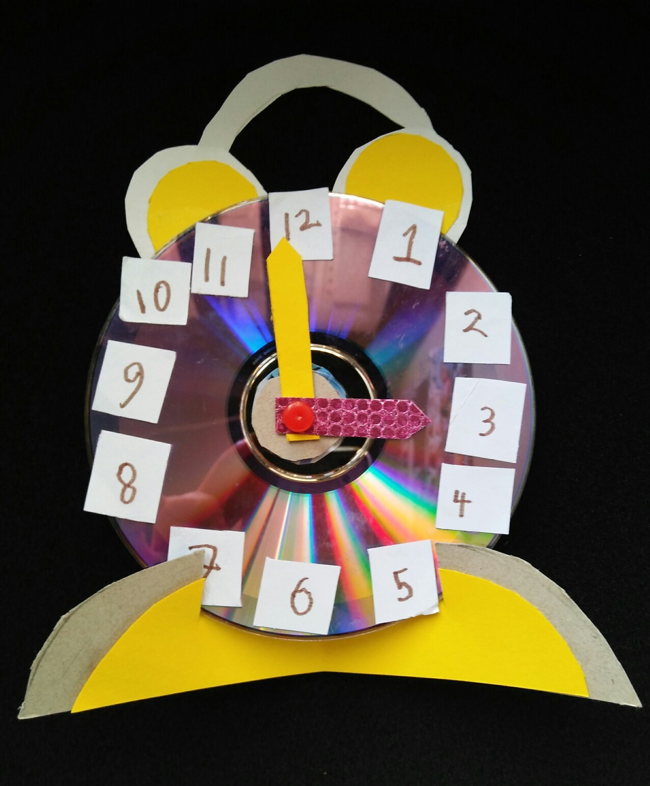 Life's little treasures Kids play clock using old CD best out of waste