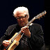 Legendary Jazz Guitarist Larry Coryell, 'Godfather of Fusion,' Dies at 73 