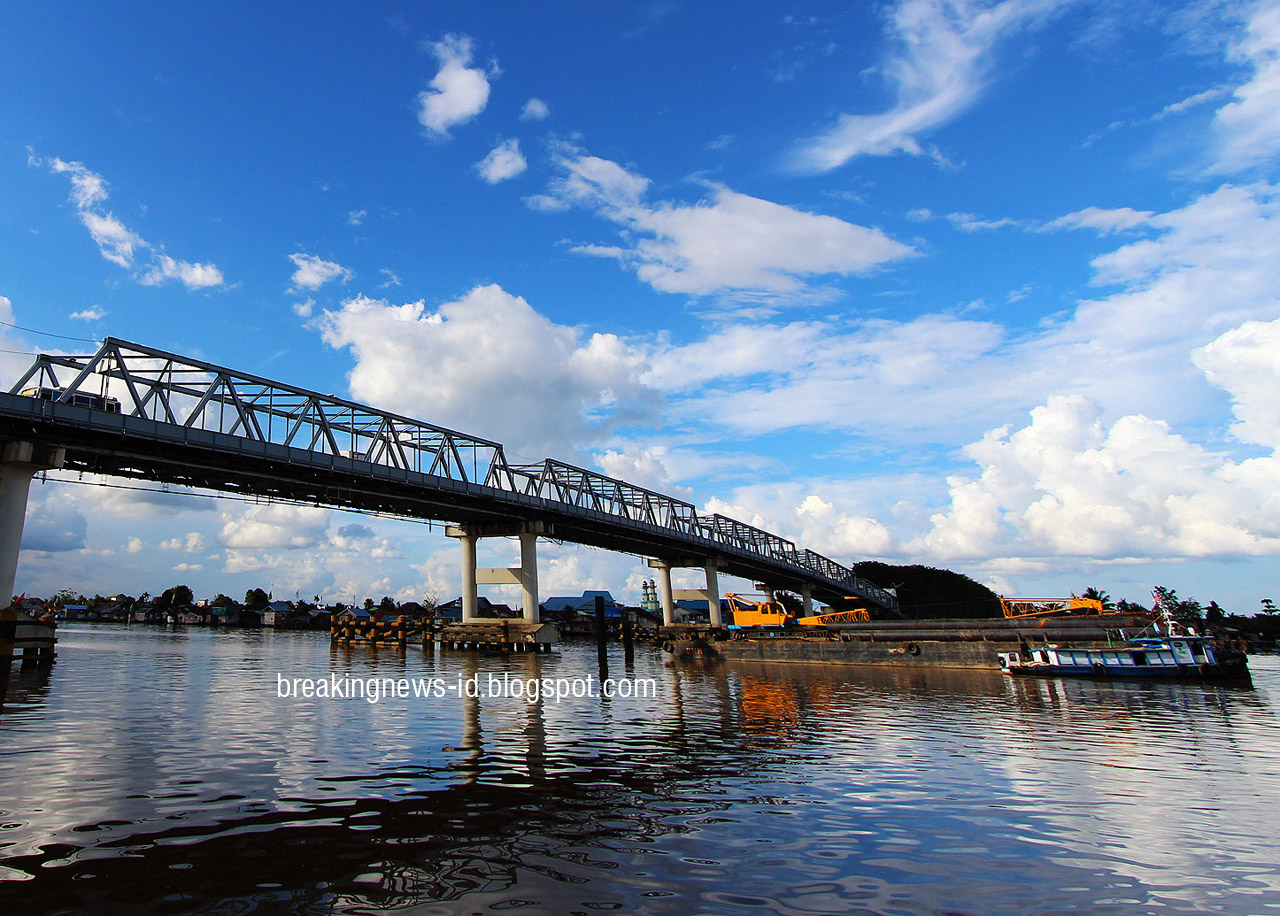 Breaking News Indonesia Dunia Jembatan Tol Kapuas Menurut Bagian Dinas