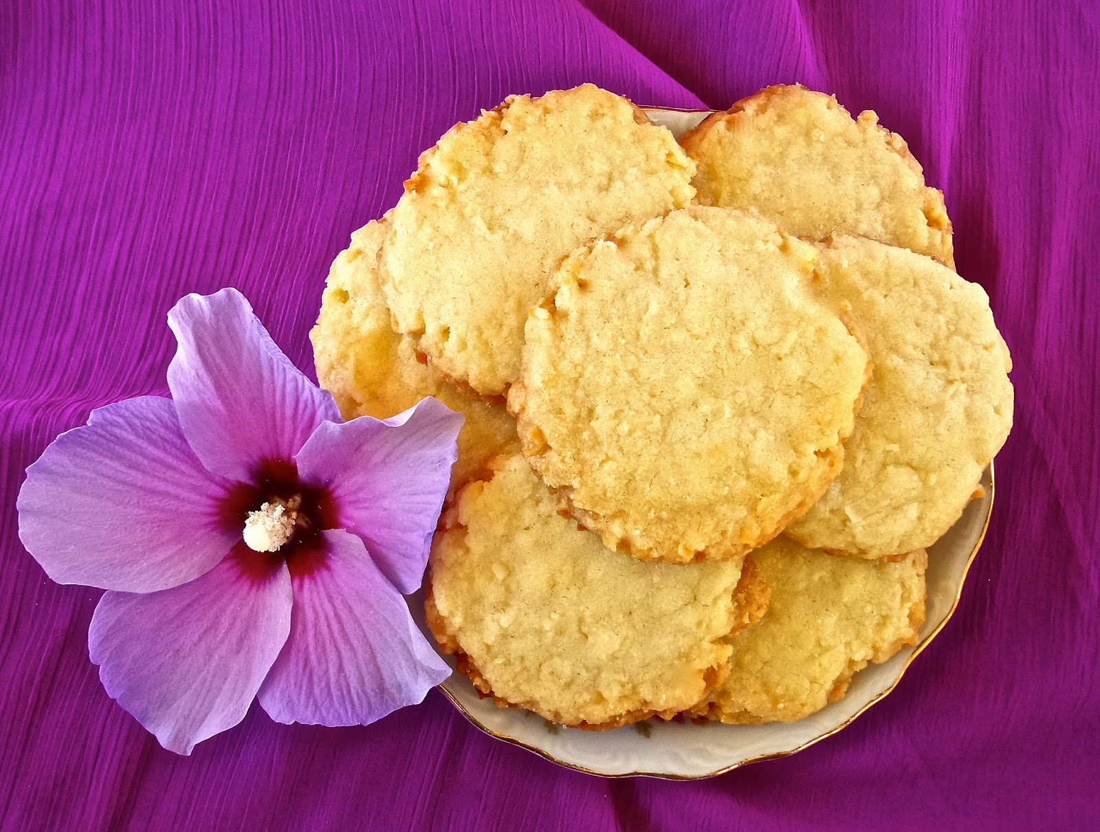 Keep Calm &amp; Curry On: Hawaiian Coconut Cookies