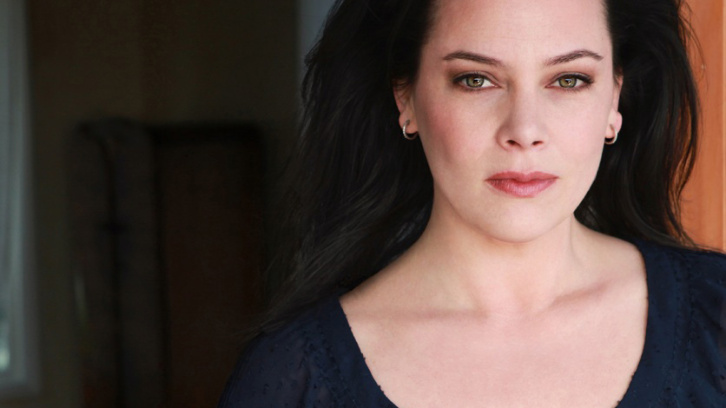 Man with a Plan - Liza Snyder Cast as the Female Lead in Recasting