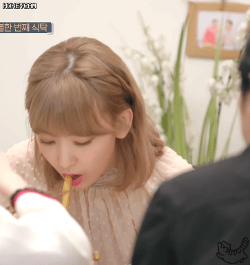 처음 먹어보는 떡 복음탕 우동 떡. 꾸라
