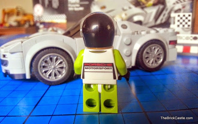 LEGO Porsche 918 Spyder 75910 Hybrid Supercar racing driver minifigure