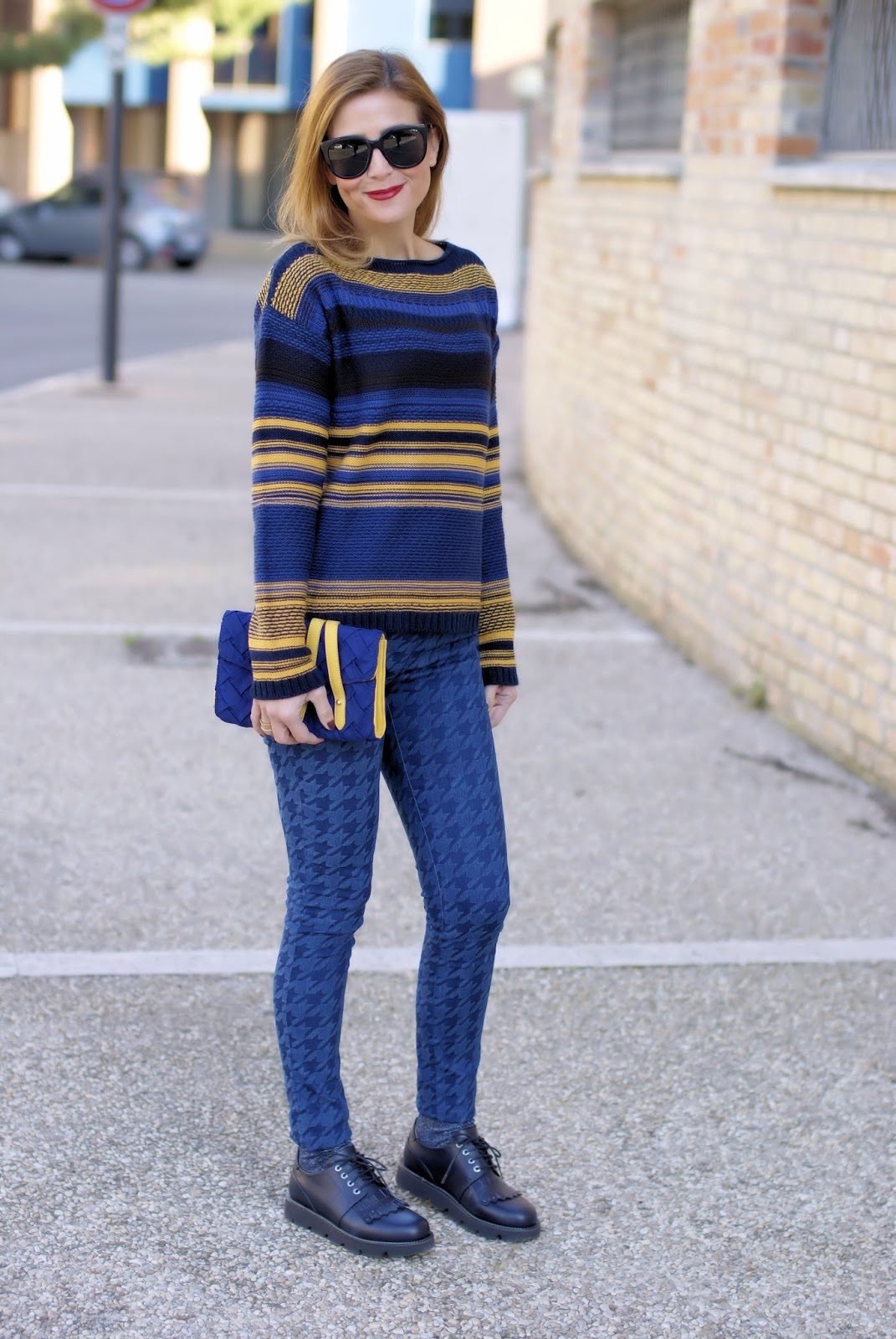 Smash! Guarner sweater and Jaume leggings on Fashion and Cookies fashion blog, fashion blogger style