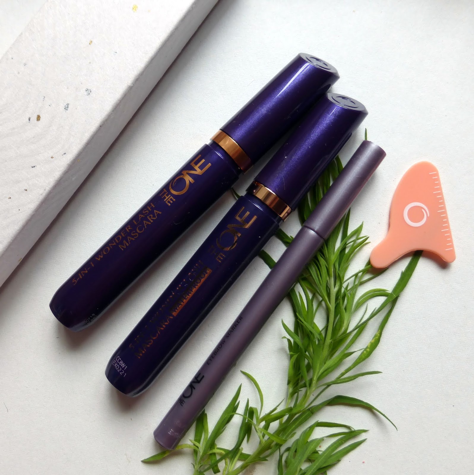 Oriflame The One Eyebrow Marker, Precision Eye and Brow Shield, 5in1