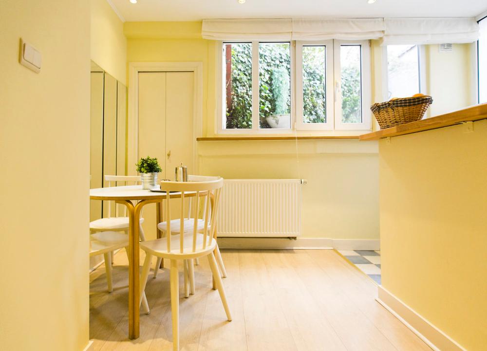 Furnished studio apartment Avenue de la Brabançonne in 1000 Brussels