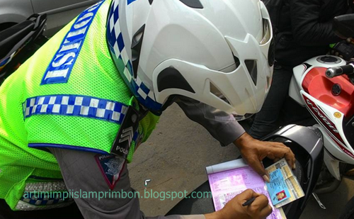 13 Arti Mimpi Di Tilang Polisi Berdasarkan Islam Dan Primbon Jawa