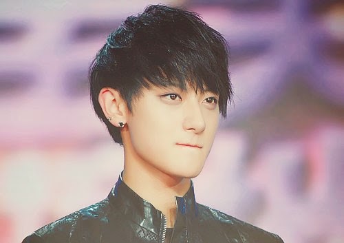 MEMBER EXO: URUTAN MEMBER TERTAMPAN DI EXO