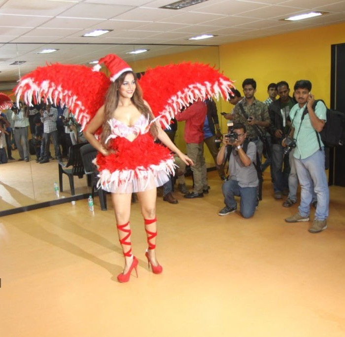 Tanisha Singh in short dress