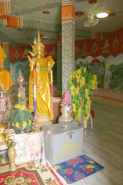 Inside Wat Kao Poon Temple