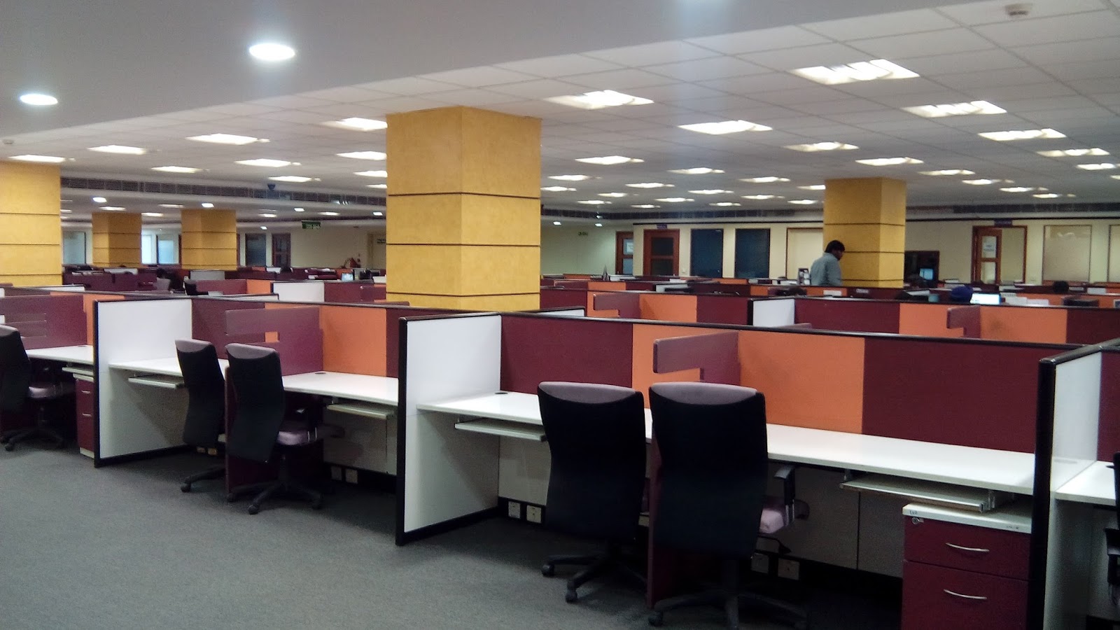 Call Center, ITES Seats for Rent in Sector 58, 59 Noida Office Space