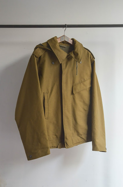 高級百貨店 - デッドストック ロシア軍 タンカースジャケット カーキ