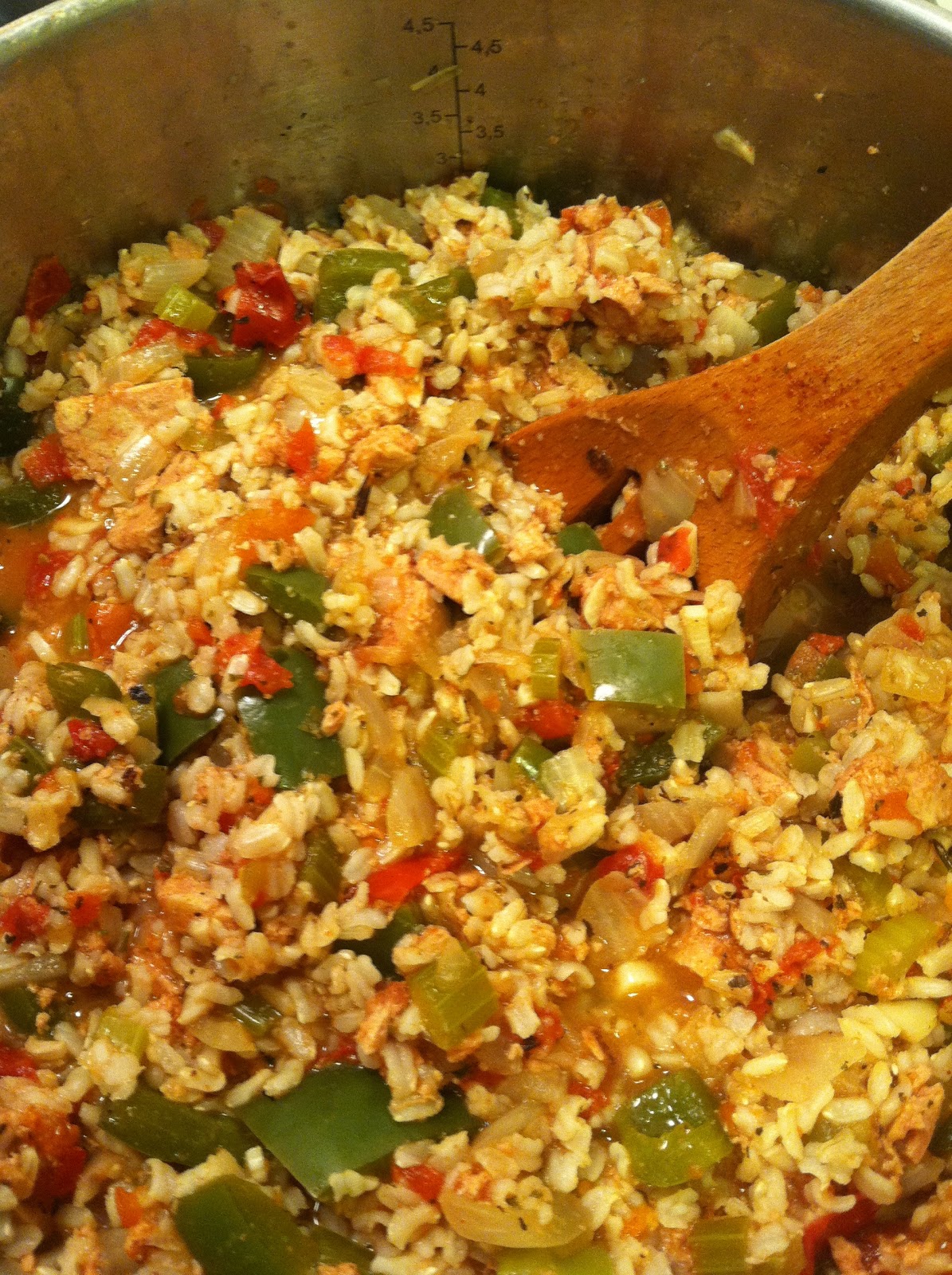 CaityBakes New Orleans Style (specifically, Vegan Jambalaya)