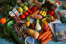 Makanan bergizi sayur dan buah