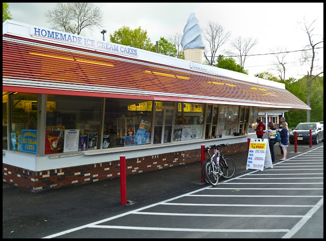 End of the trip! Frostee Freeze ice cream in Walden, NY. End of the trip! Frostee Freeze ice cream in Walden, NY.