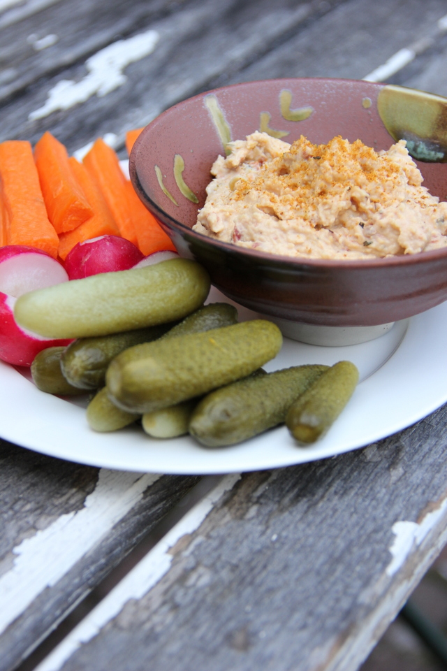 The average mess TomatoeChickpea Hummus {a hummus story}