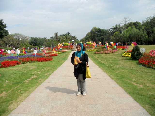duniabelogfarysa: hello 'china folk culture village'