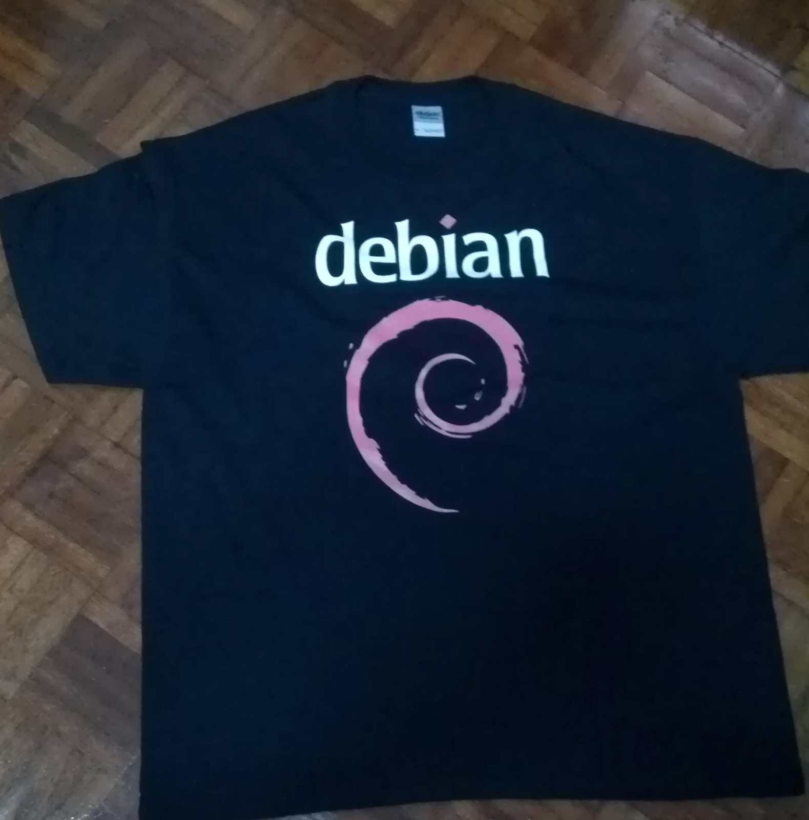 debian shirt