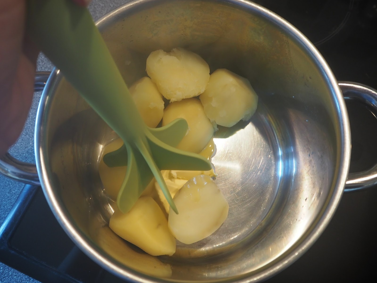 mashing potato with the hackit
