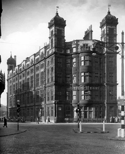 Canning Place