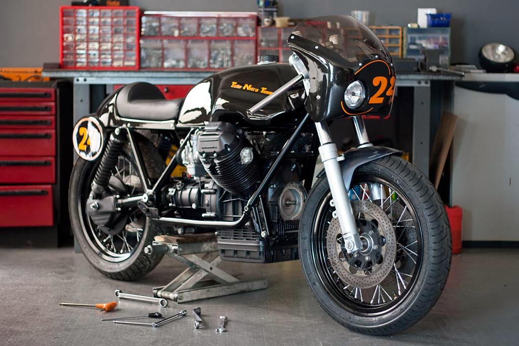 РњРѕС‚Рѕ Guzzi Cafe Racer