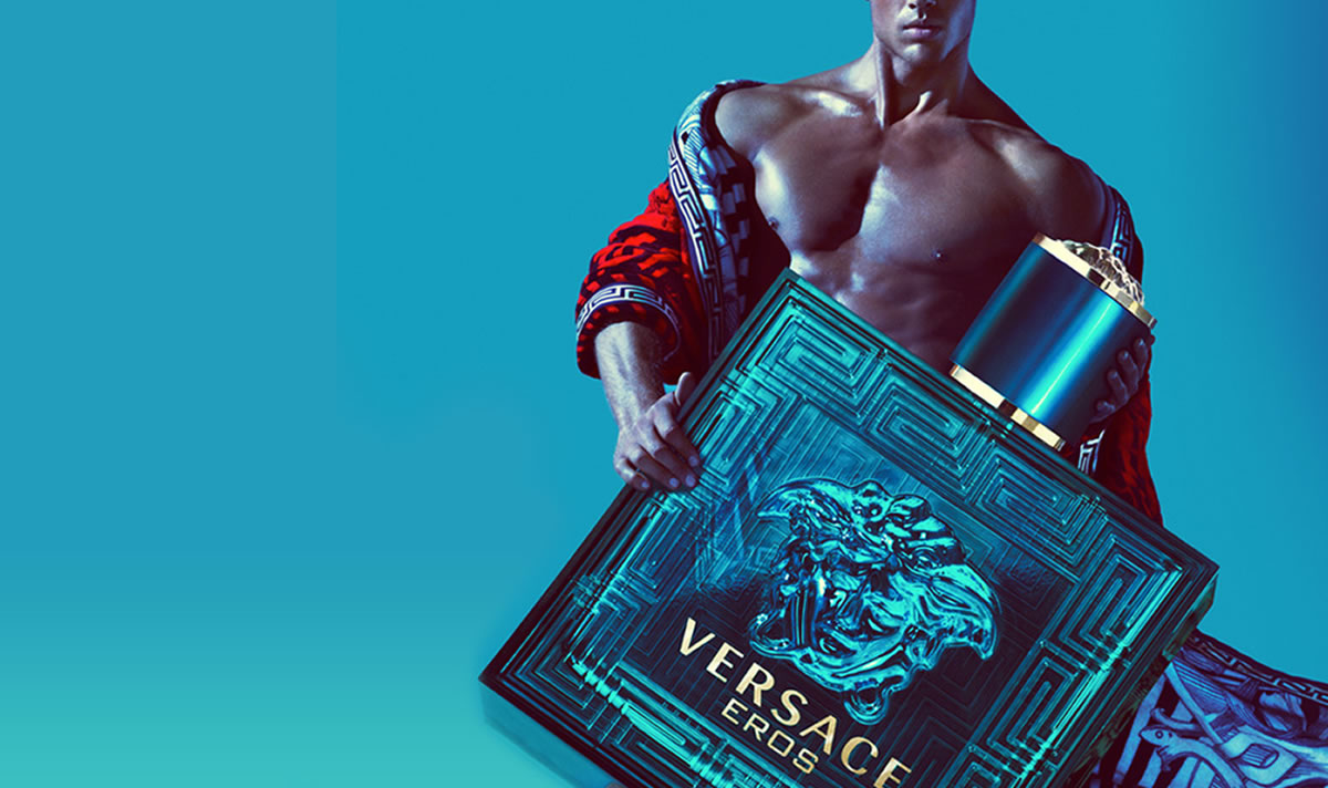 MEDUSA AND VERSACE HEAD SYMBOL fashion semiology