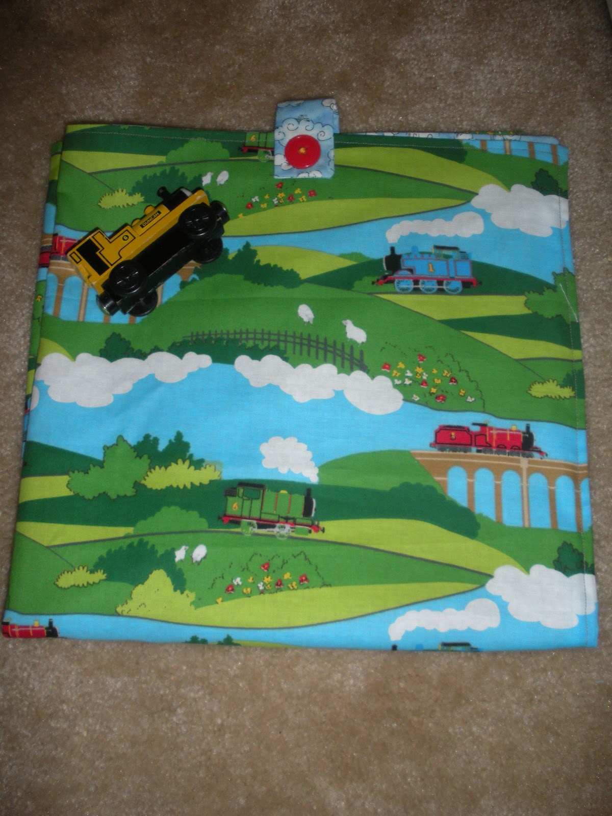 Domestic 360: Thomas the Tank Engine Play Mat - DIY Sewing Tutorial