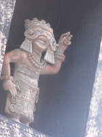 El Dia de los Muertos y la Cultura Azteca