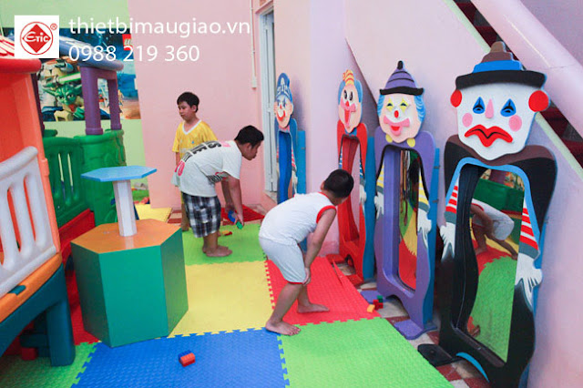 Thiết bị khu vui chơi trong nhà dành cho trẻ em