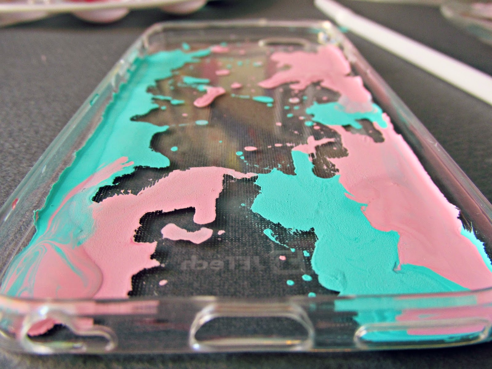 Liv Creatively: DIY: Watercolour Phone Case