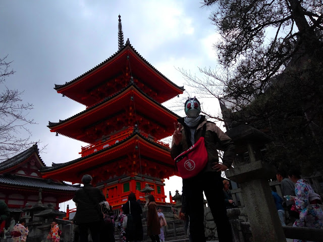 backpacking, flashpacking, jalan-jalan, travelling, jepang, kyoto, kiyumizudera temple, higashiyama, pagoda